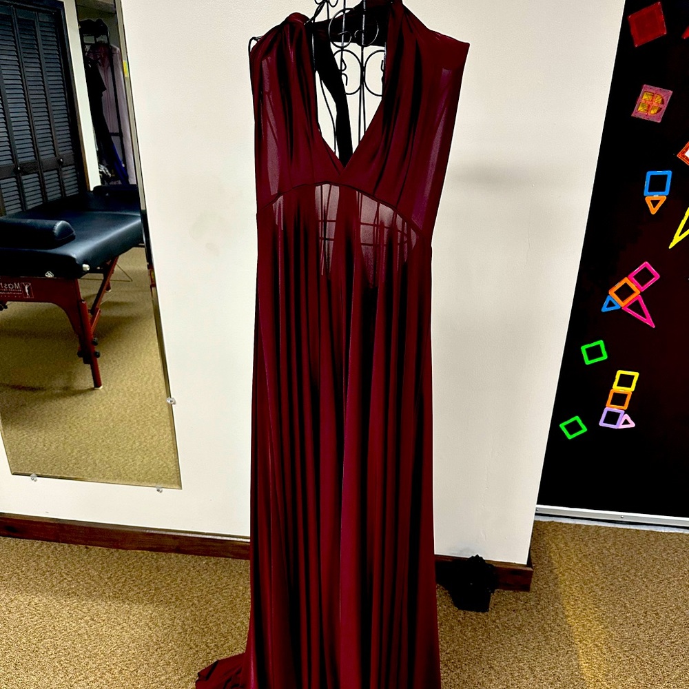 Two birds maroon dress size B